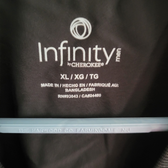 Scrubs - Picture 2 of 4